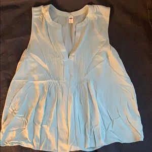 Light blue flowy tank top!